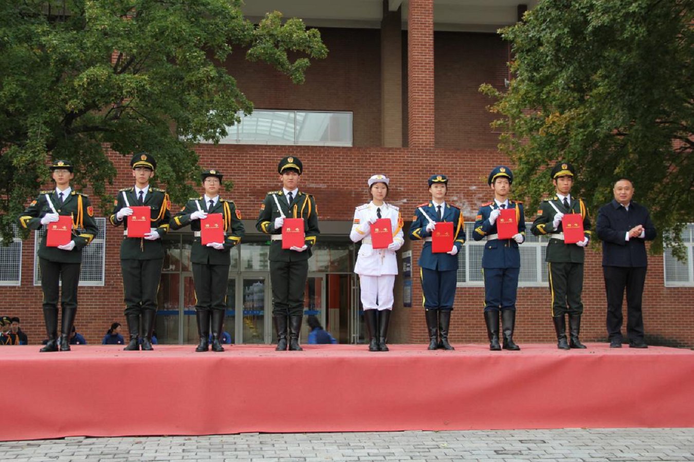 微信图片_2025-10-28_090832_891.png