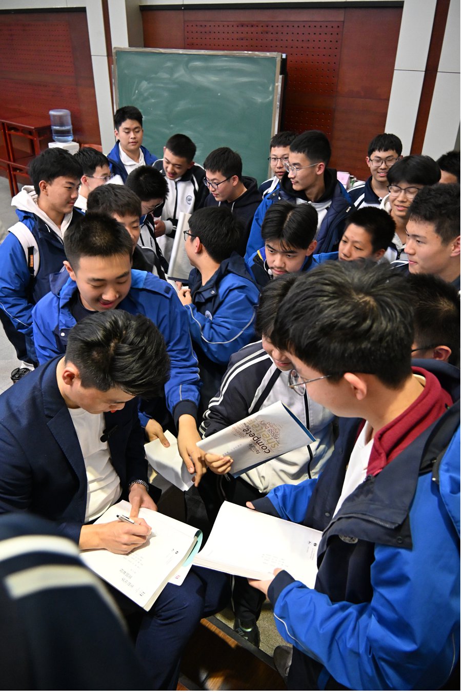微信图片_2025-11-19_103849_624.png