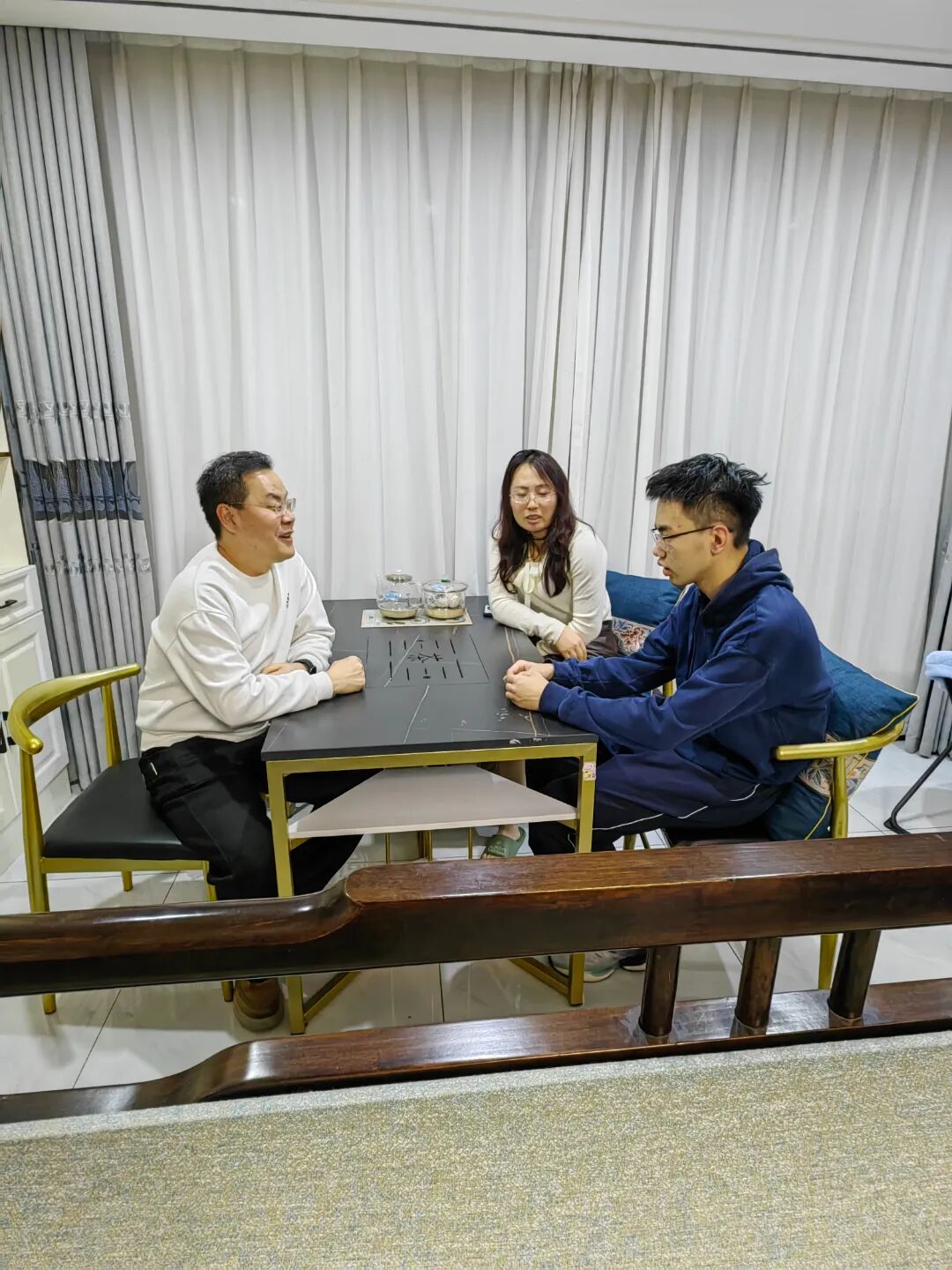 微信图片_2025-12-18_090722_197.jpg